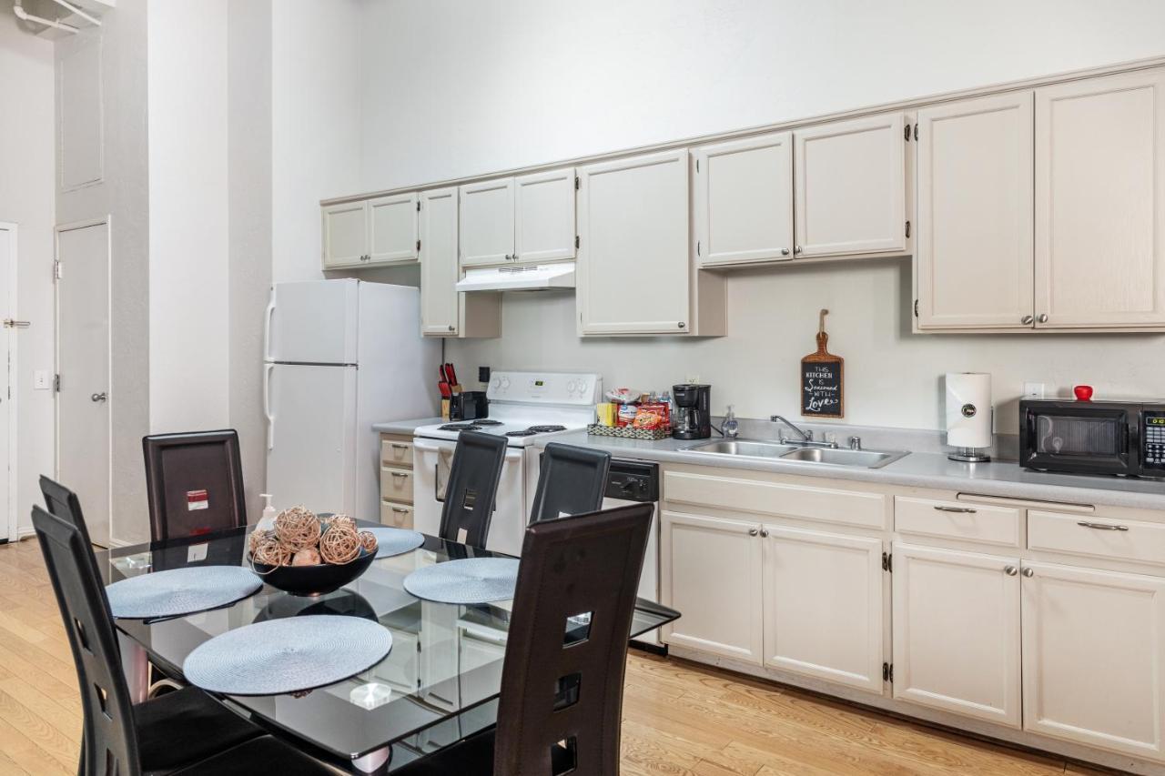 Gaslamp 2Bdrm - W Parking & 4 Beds #204 Hotell San Diego Exteriör bild